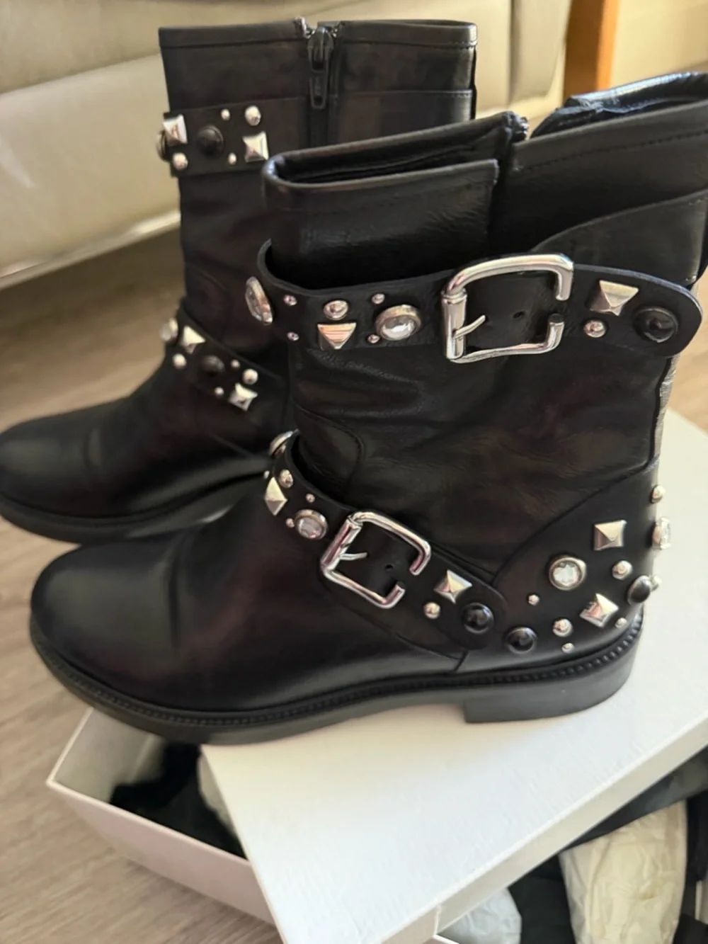 La CANADIENNE Black Studded Leather Buckle Ankle Boots - Picture 1 of 5